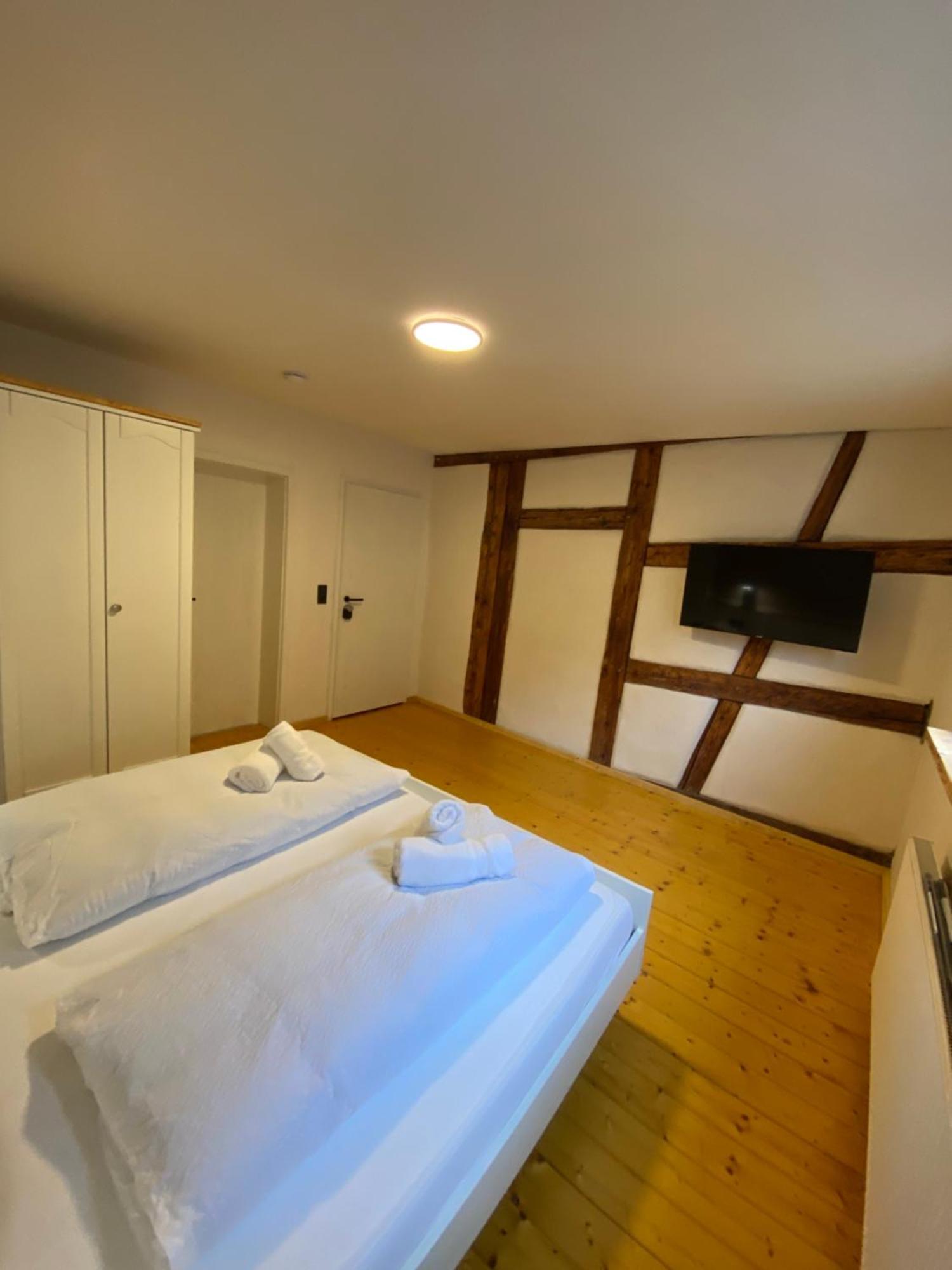 Gasthof Zum Goldenen Schiff - Lehm, Stil & Altstadtflair Marktbreit Luaran gambar